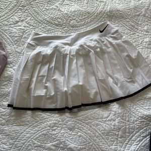 NIKE PLEATED TENNIS SKIRT